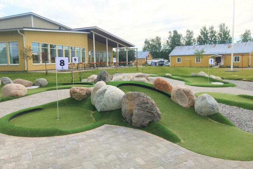 Äventyrsminigolf